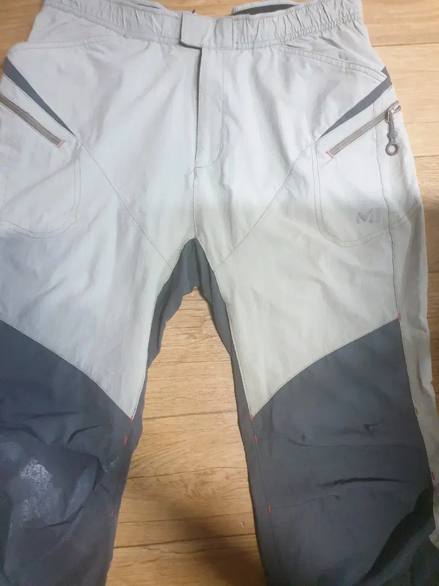 Mille 7 pants in good condition, 35 inches.