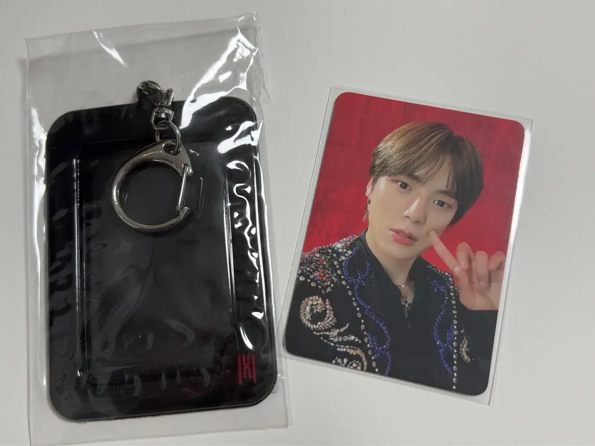 Monsta X Norimit photocard holder minhyuk