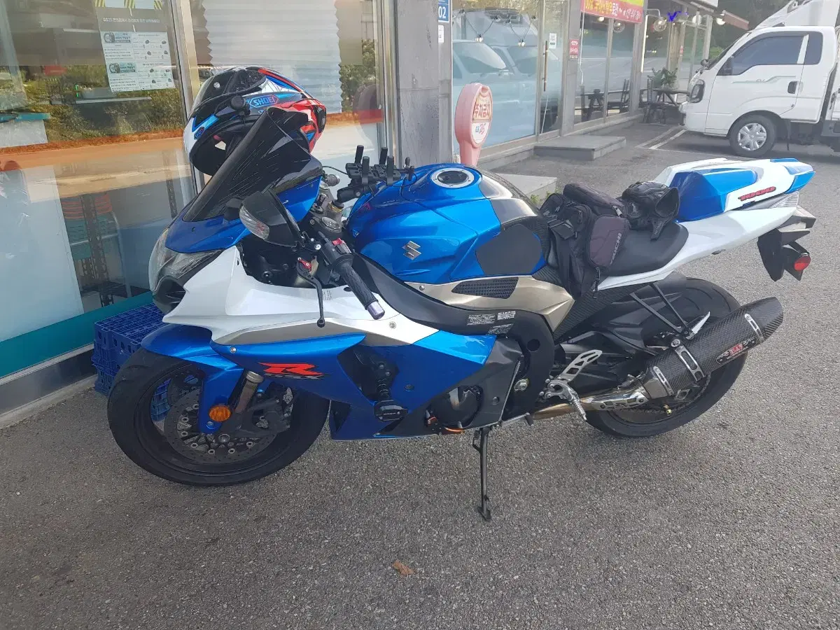 상태좋은    gsx r1000