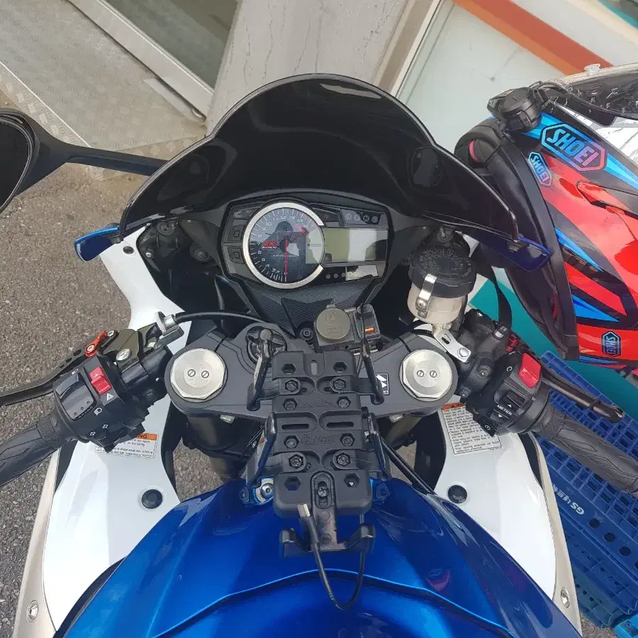 상태좋은    gsx r1000