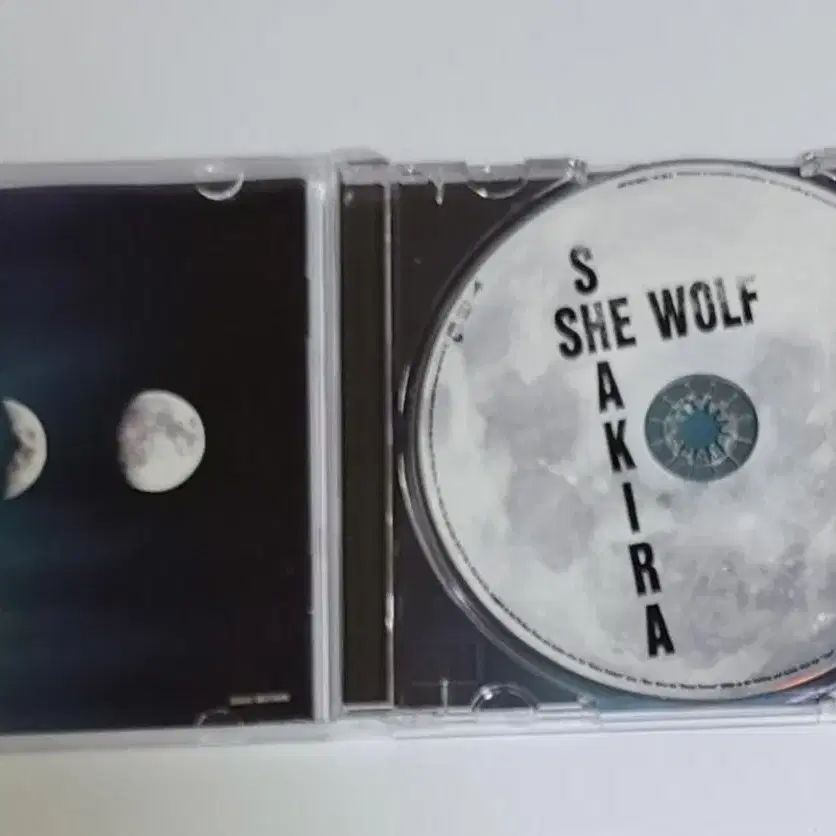 샤키라 She Wolf 앨범 시디 CD