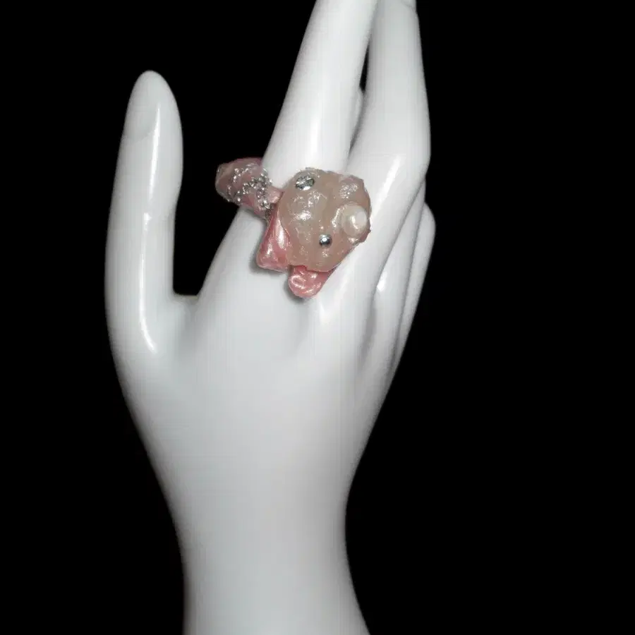 pink tooth ring