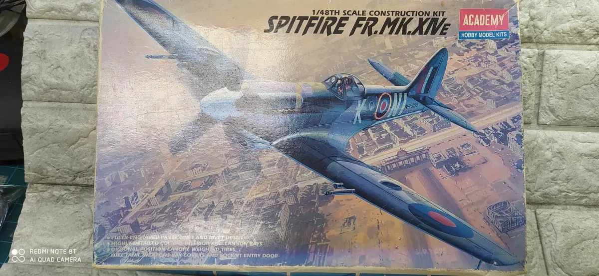 아카데미과학 spitfire fr.mk.xne 전투기