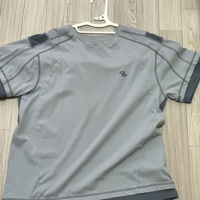 산산기어 티셔츠 (mesh paneled t-shirt)