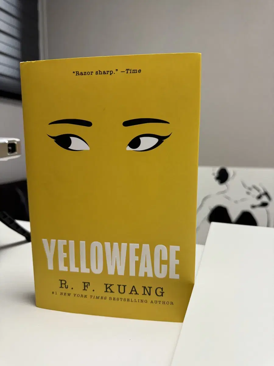 R.F.Kuang - Yellowface