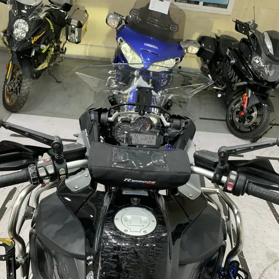 (BMW) R1200 GS ADV 17년식 부산울산대전충북마산경기거제인천