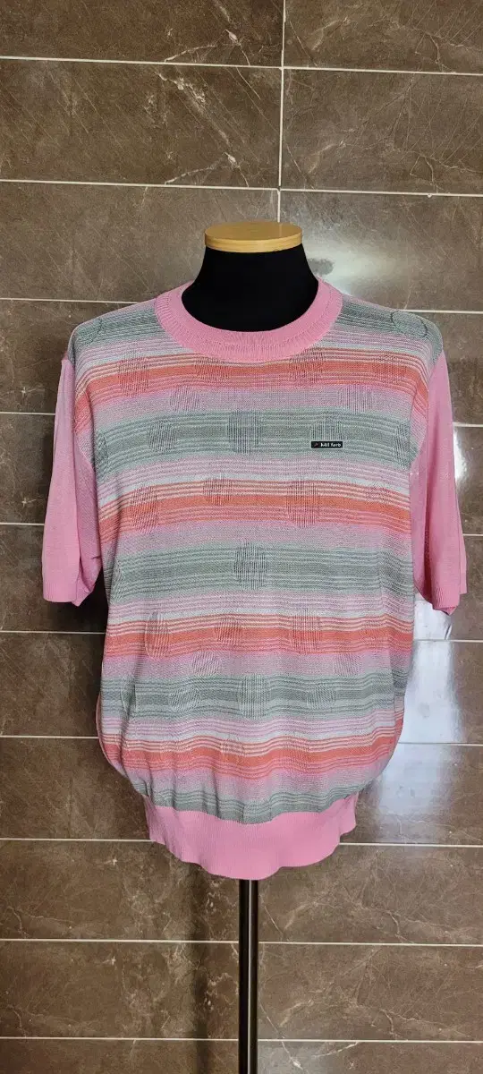 (Men's size 95) Milford Short Sleeve (40% Rayon)