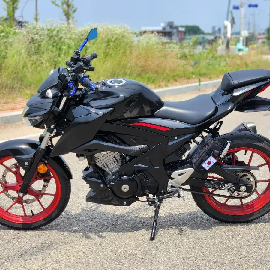 스즈끼gsxs125  19년식 2만키로 235만원 검빨