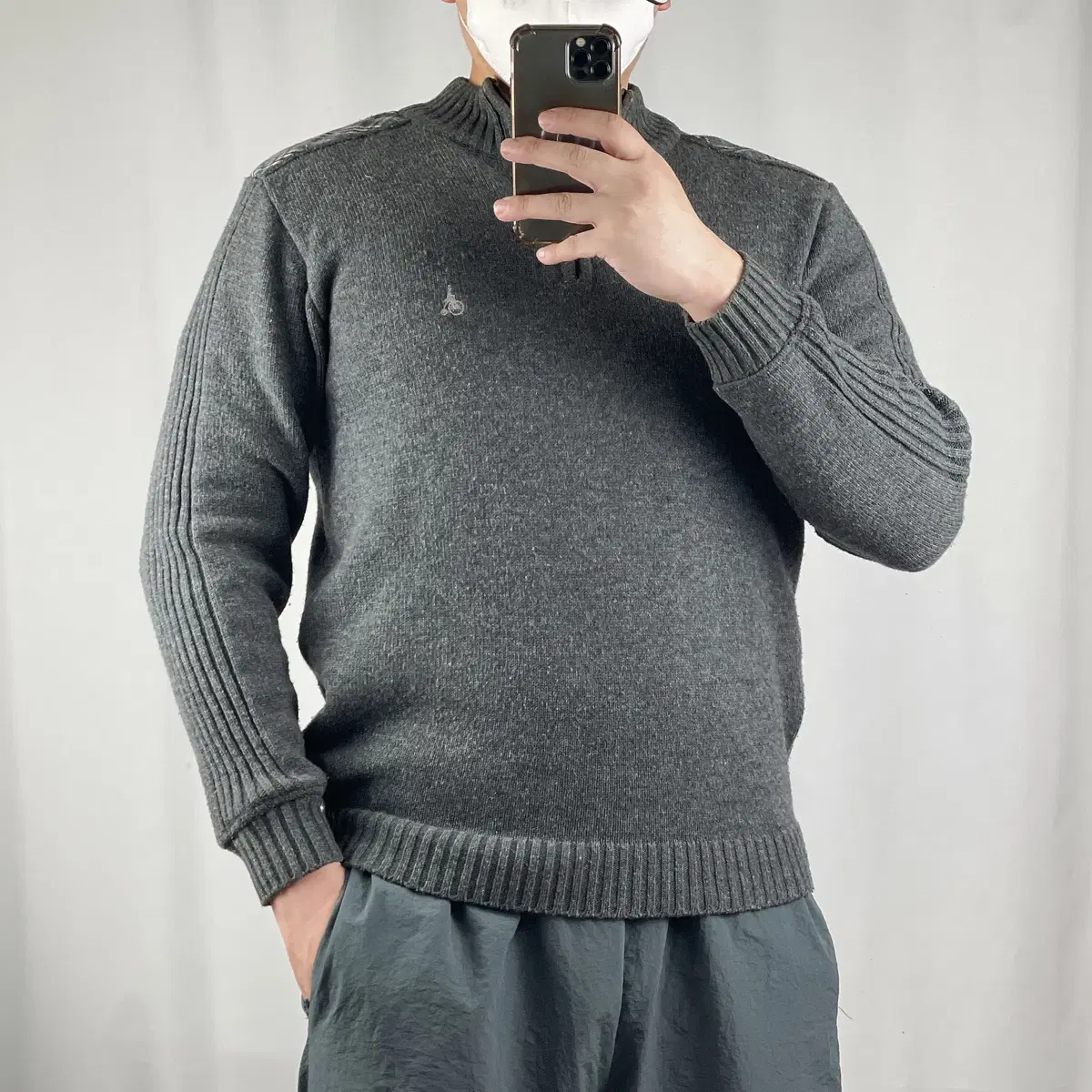 Vinpole gray semi-zipped knit 95 .240613