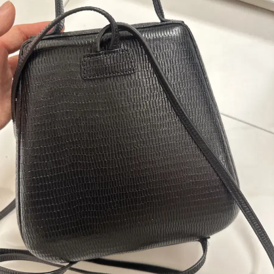 아카이브앱크 shell teen bag lizard black