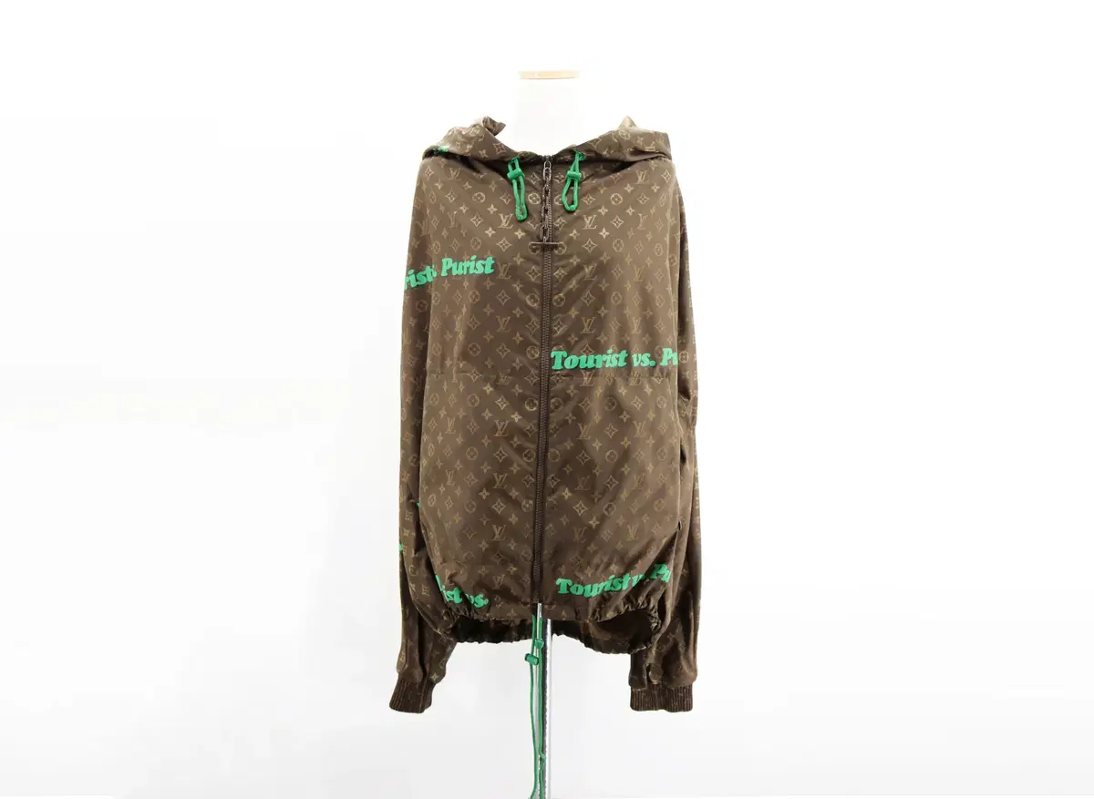 [착한중고명품울산점] Louis Vuitton Tourist Windbreaker 1A97A7