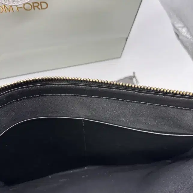 정품 TOMFORD 톰포드 클러치 백(남녀) 톰포드 가방 풀세트 택포