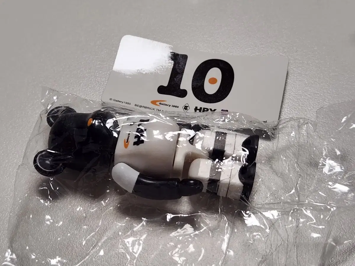 Bearbrick Regular 10-shot Shots Gallery 1950 HPY Unsealed