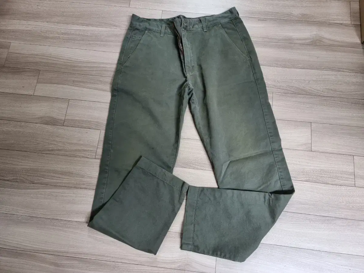 Brooks Brothers 1818 Chino Cotton Pants 32-33