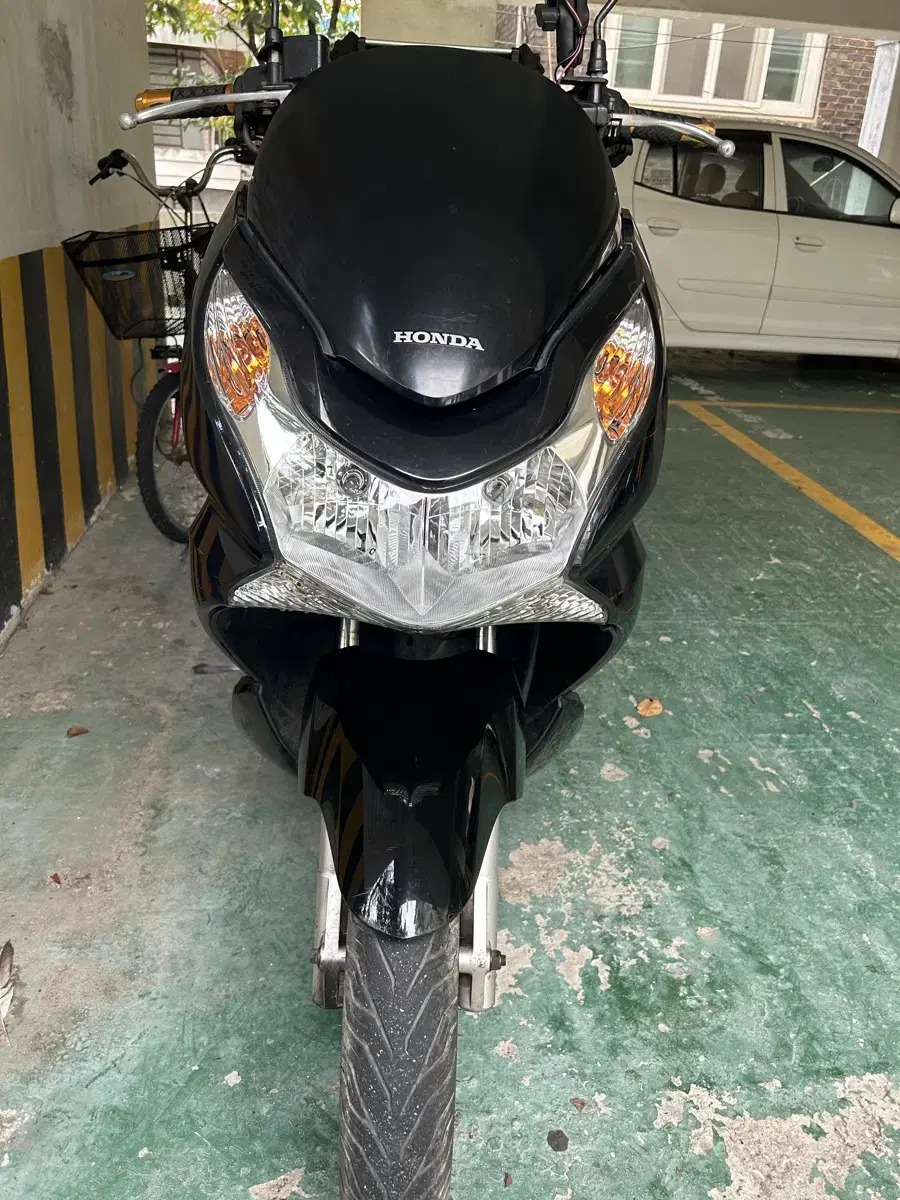 Pcx11년식