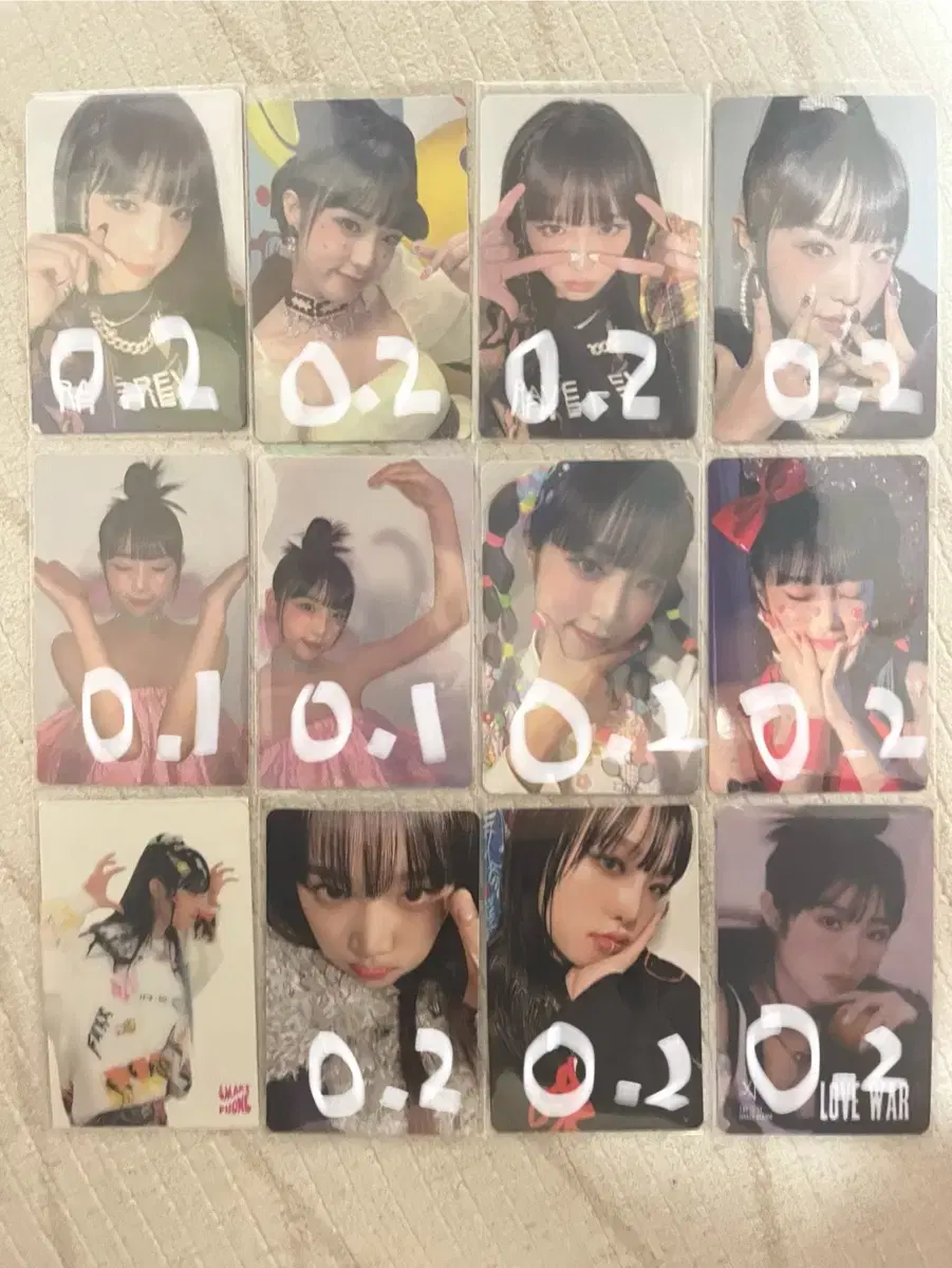 Yena Choi sells photo cards><