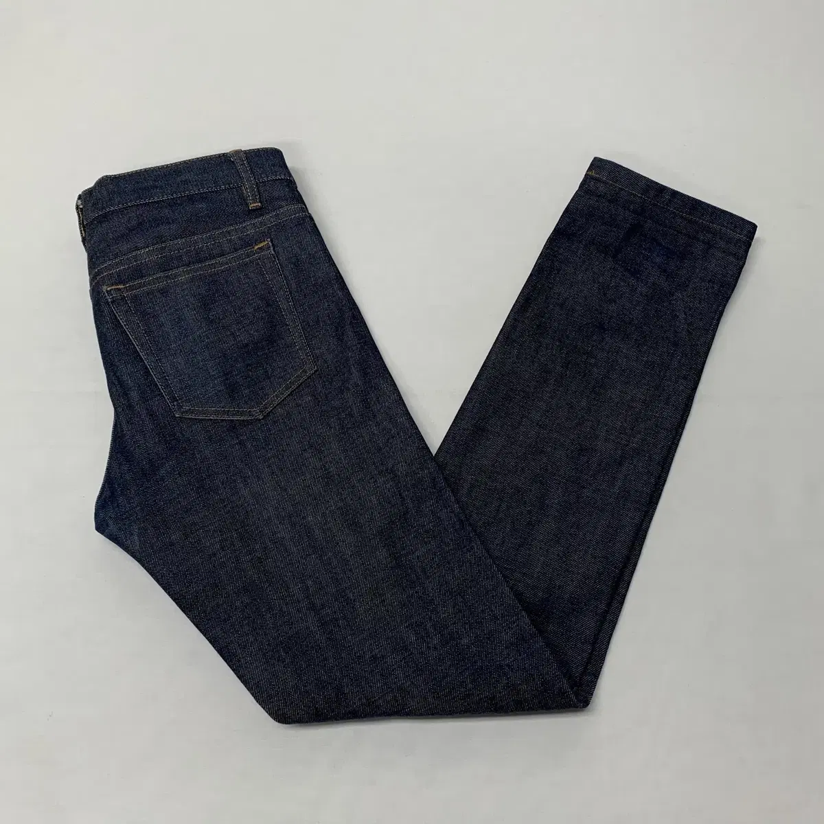 APC Apparel Petite Standard Selvedge Raw Edge Denim Pants (28)