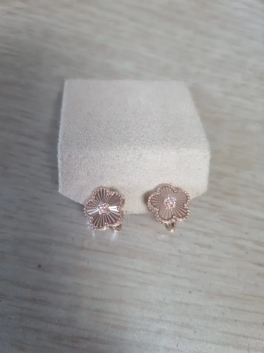 14k Rose Gold Cut Flower Earrings