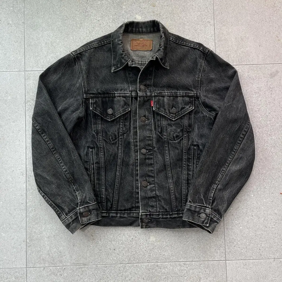 80s USA Levi's Tracker Gen 4 [95]