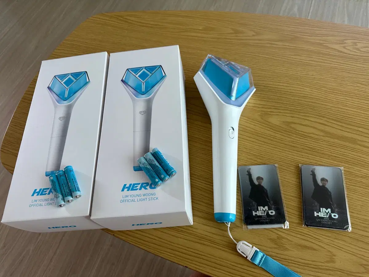 Youngwoong Lim lightstick 3 (2 unused, 1 used once)