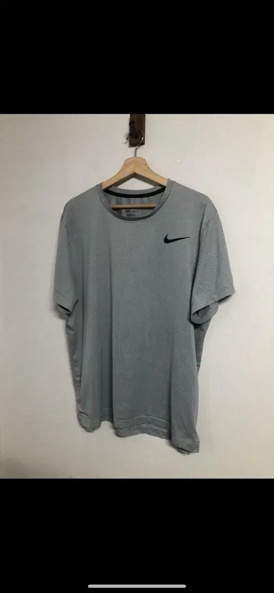 (110) Nike Pro Vahn Short Sleeve Tee