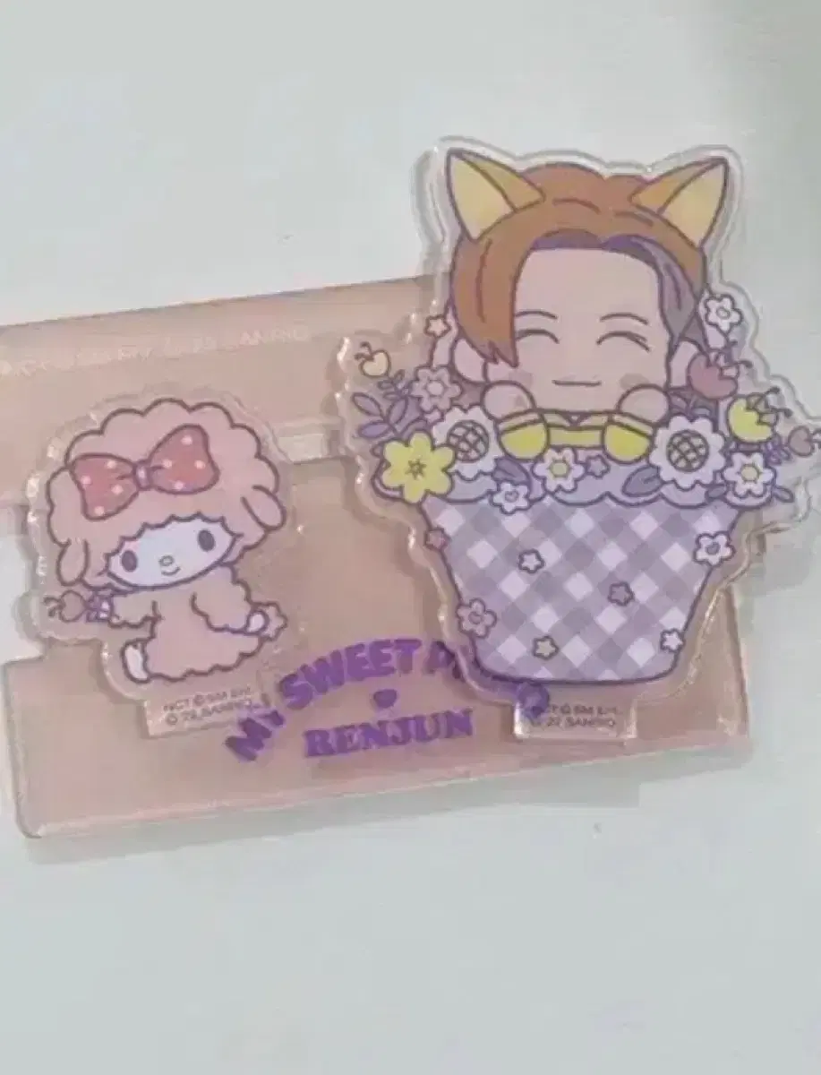 Renjun San Rio acrylic stand