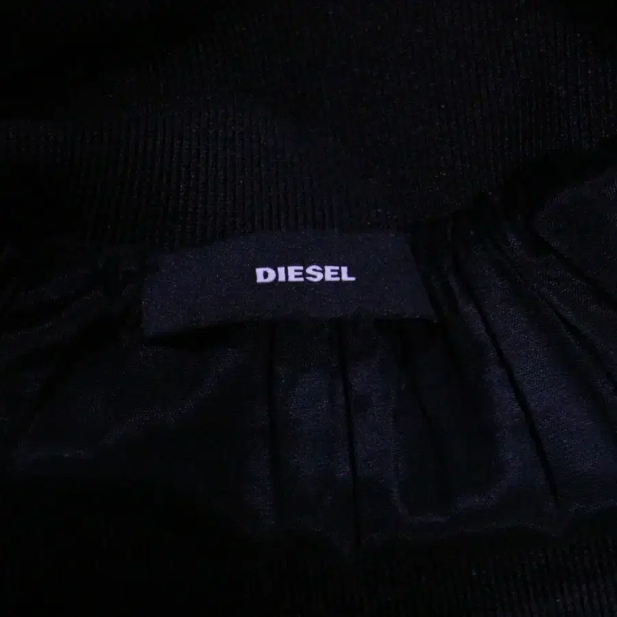 명품 DIESEL 스커트(정품) 팝니다.