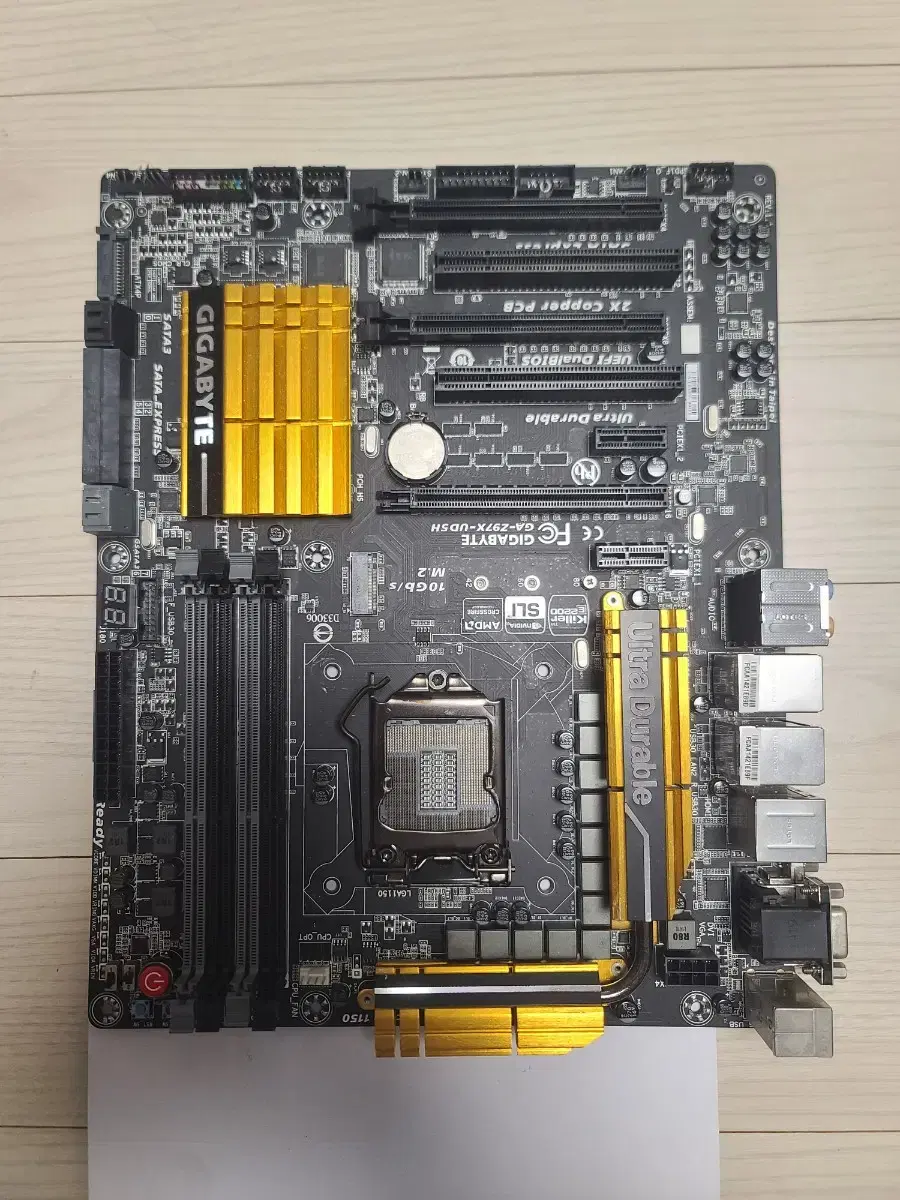 Gigabyte GA-Z97X-UD5H 메인보드