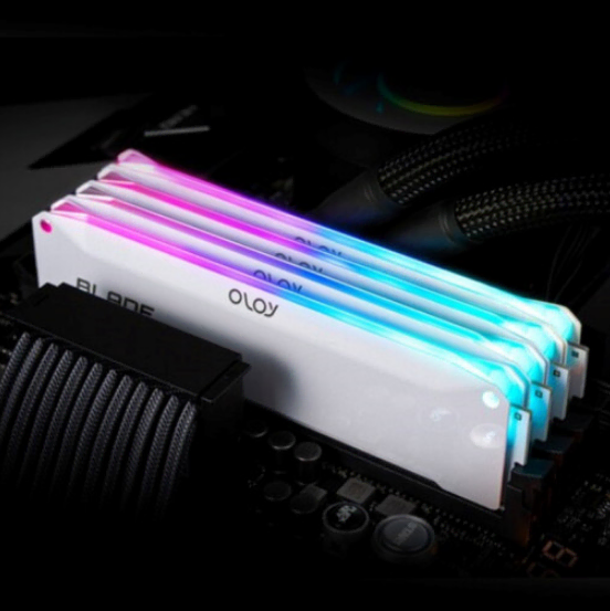 OLOy ddr4-3200 CL14 Blade Rgb (8x8) 2세트