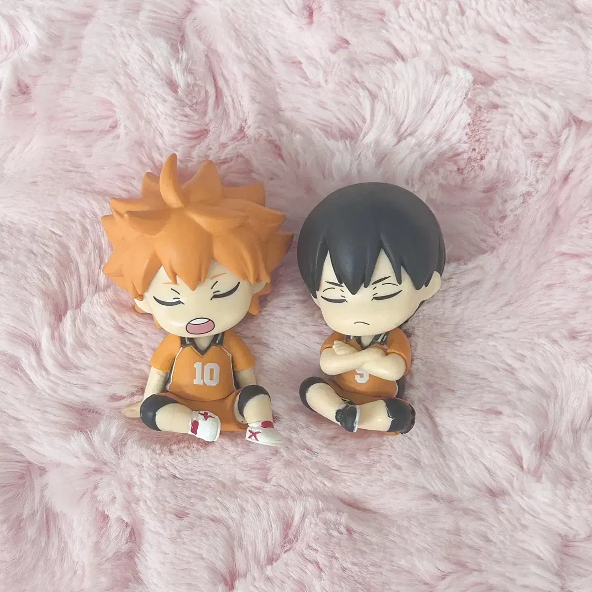 Haikyuu shoulder thump hinata Kageyama set