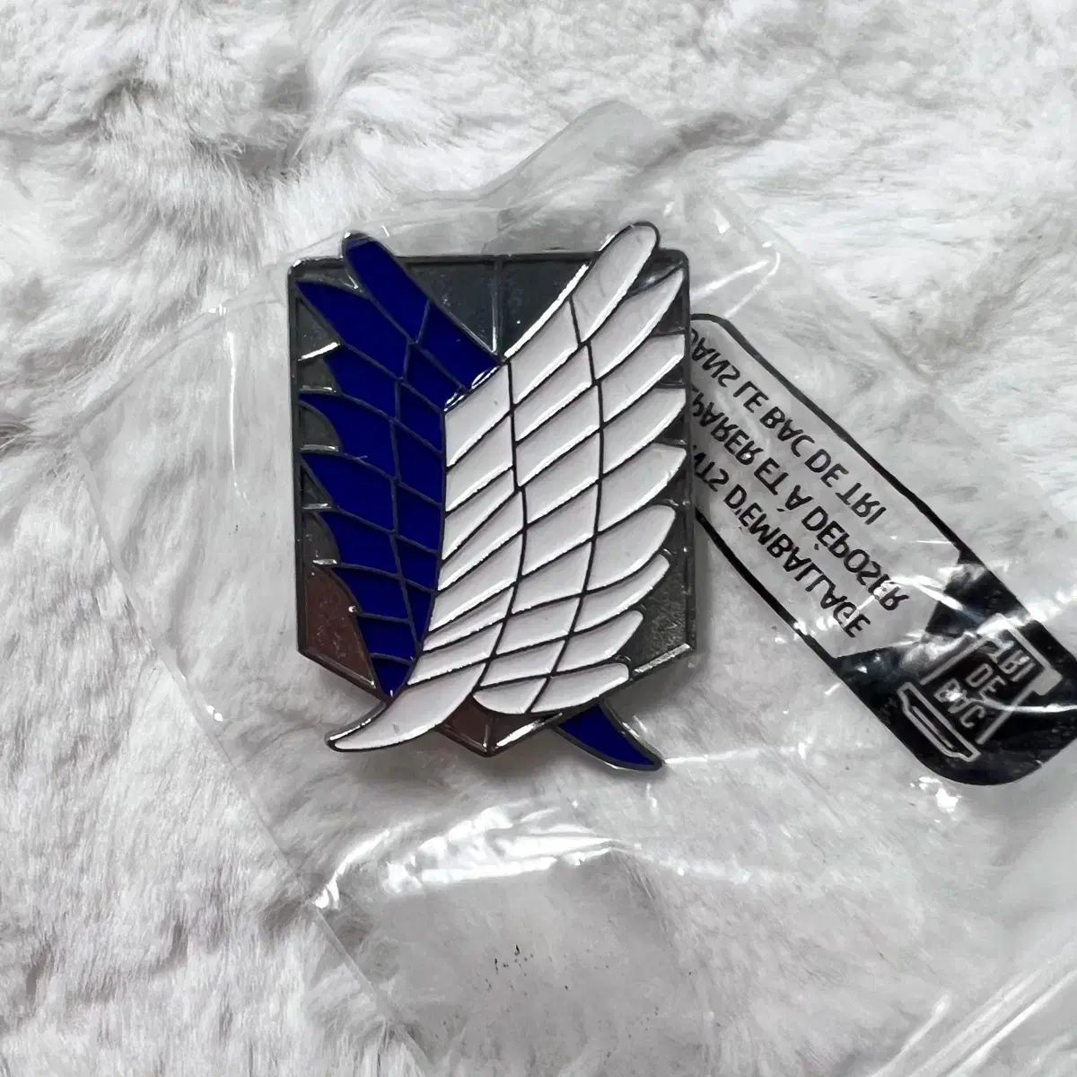 ATTACK ON TITAN | 진격의 거인 JINsGiants Investigators Legion of Liberty Ani  Levi Eren sealed New #조사병단,#핀뱃지,#진격거,#진격의거인,#리바이 on Bunjang Global Site.