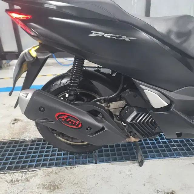 21년식 pcx125 abs 판매합니다^^