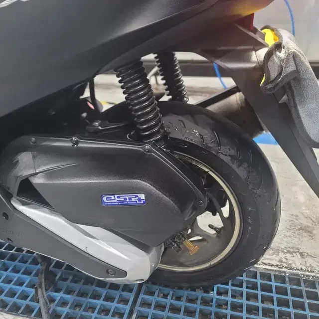 21년식 pcx125 abs 판매합니다^^