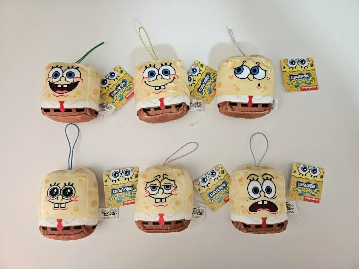 2 SpongeBob SquarePants mascots keyring 