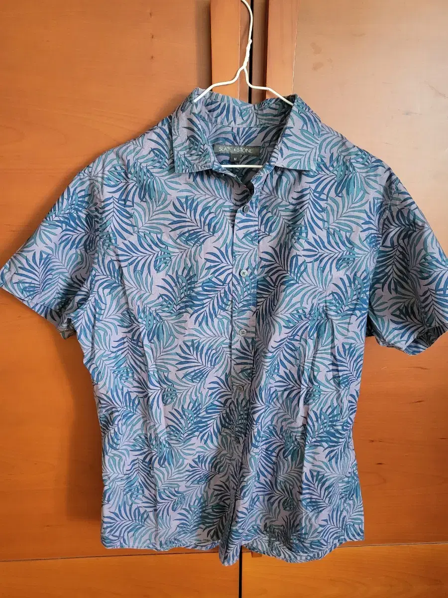 Men's summer vacation shirt size L