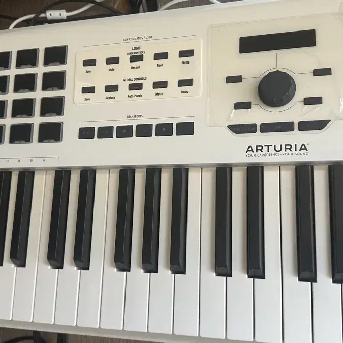 Arturia KeyLab88Mk2 키랩88mk2 키랩88마크투 스탠드포