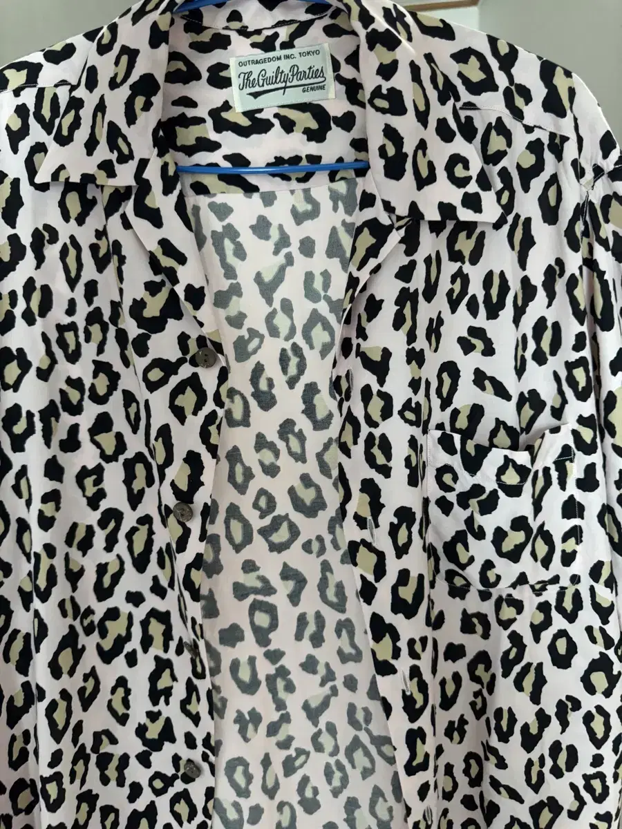 Wakomaria Leopard Shirt M