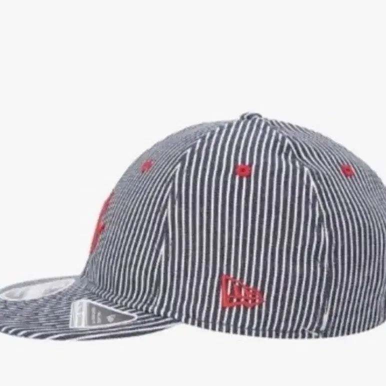 WAAC  왁  X 뉴에라 950RC STRIPE CAP 새제품