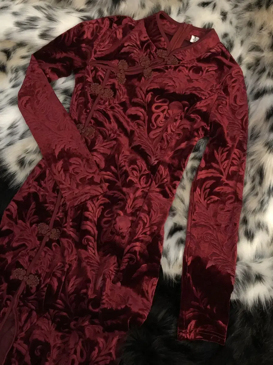 Vintage velvet cheongsam