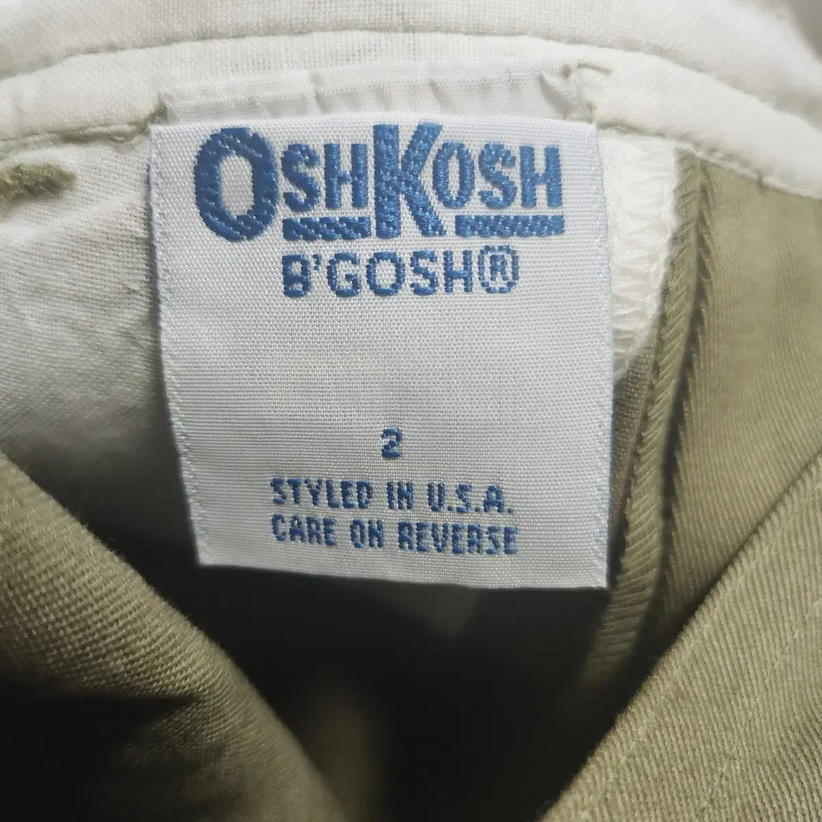 OshKosh B Gosh  오시코시 반바지 오버롤 2T