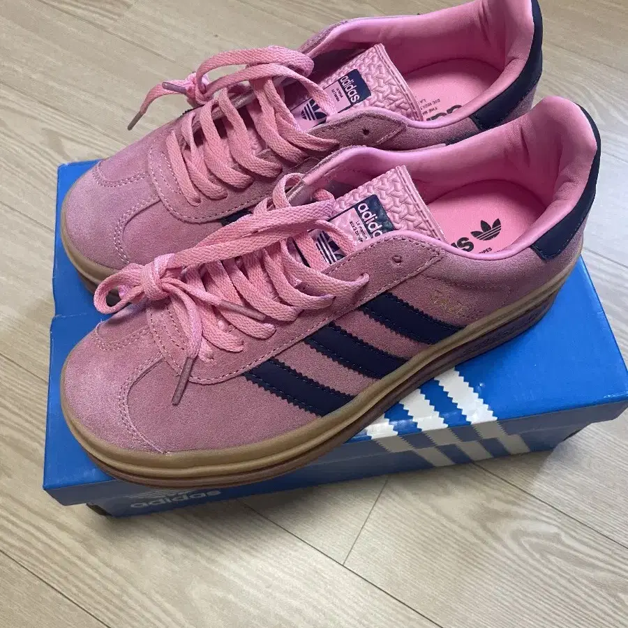 (W) Adidas Gazelle Bold Pink 230사이즈