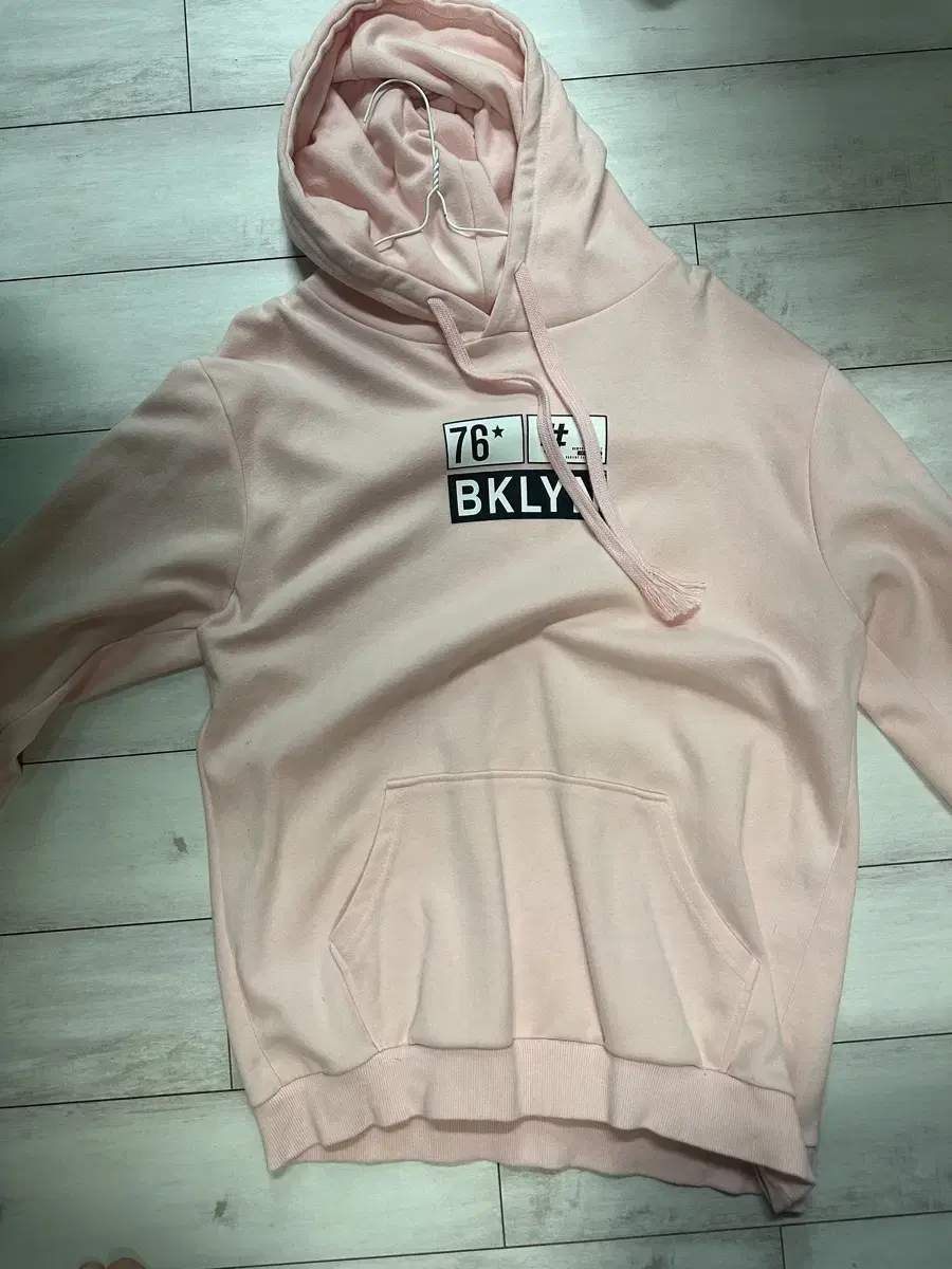 Pink hoodie for both men and women for sale