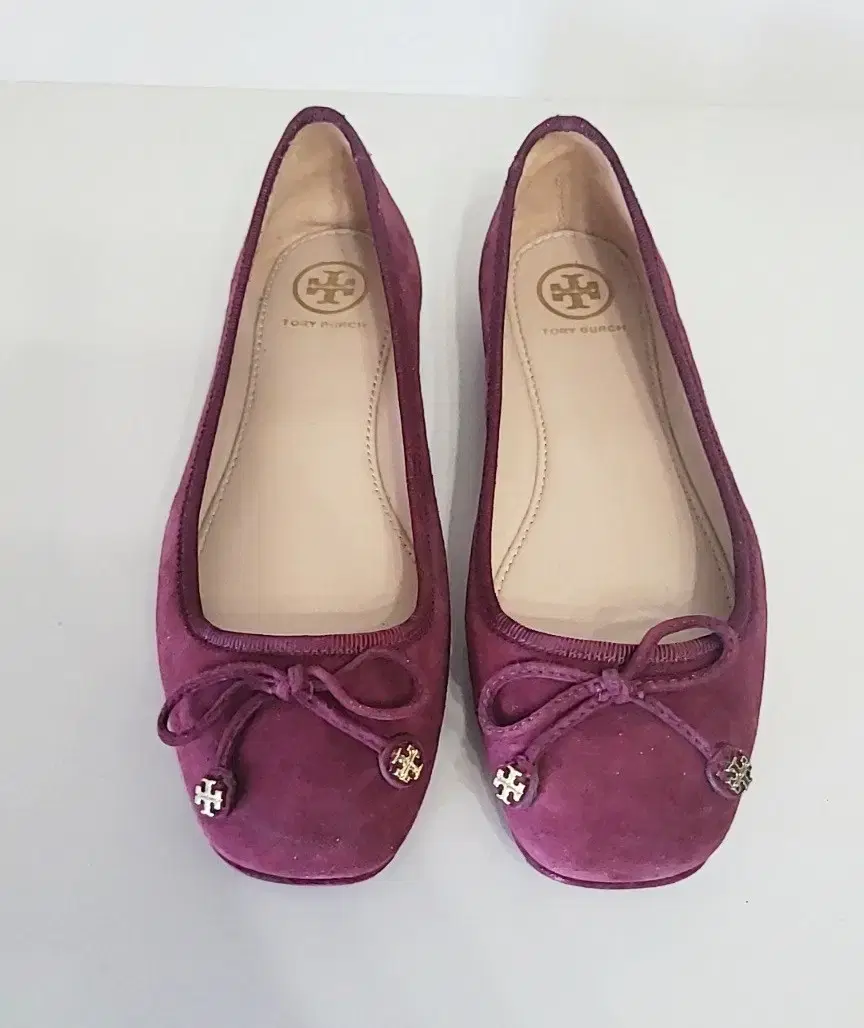 토리버치 정품 Tory Burch 플랫슈즈 230 금장