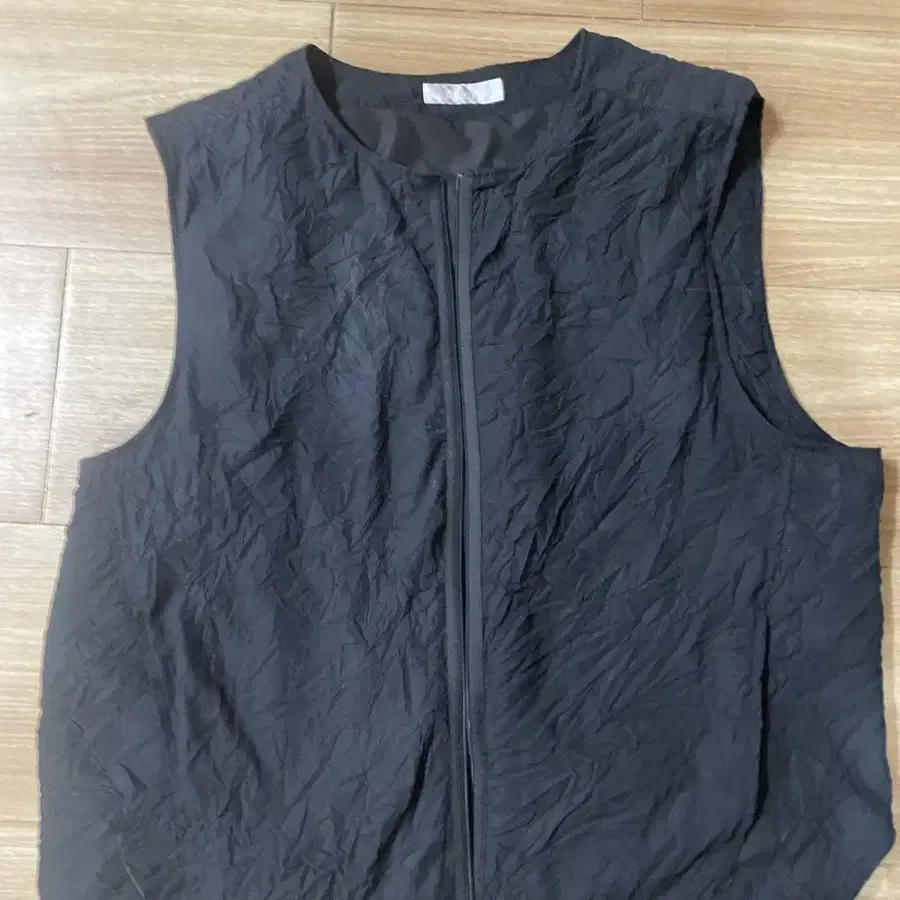 Aieul topo vest