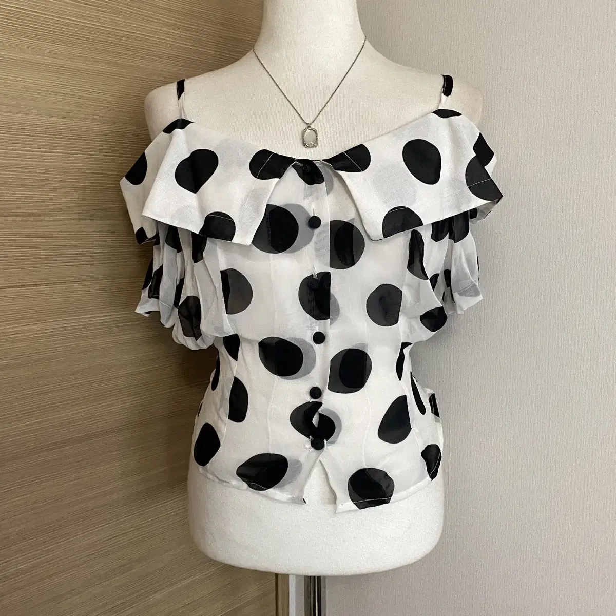 Sale) Italian Vintage Naracamice Dot Blouse Short Sleeve Off Shoulder T-shirt Unique