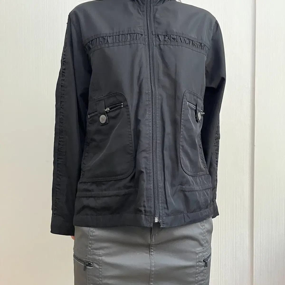 Shirring point high neck jacket