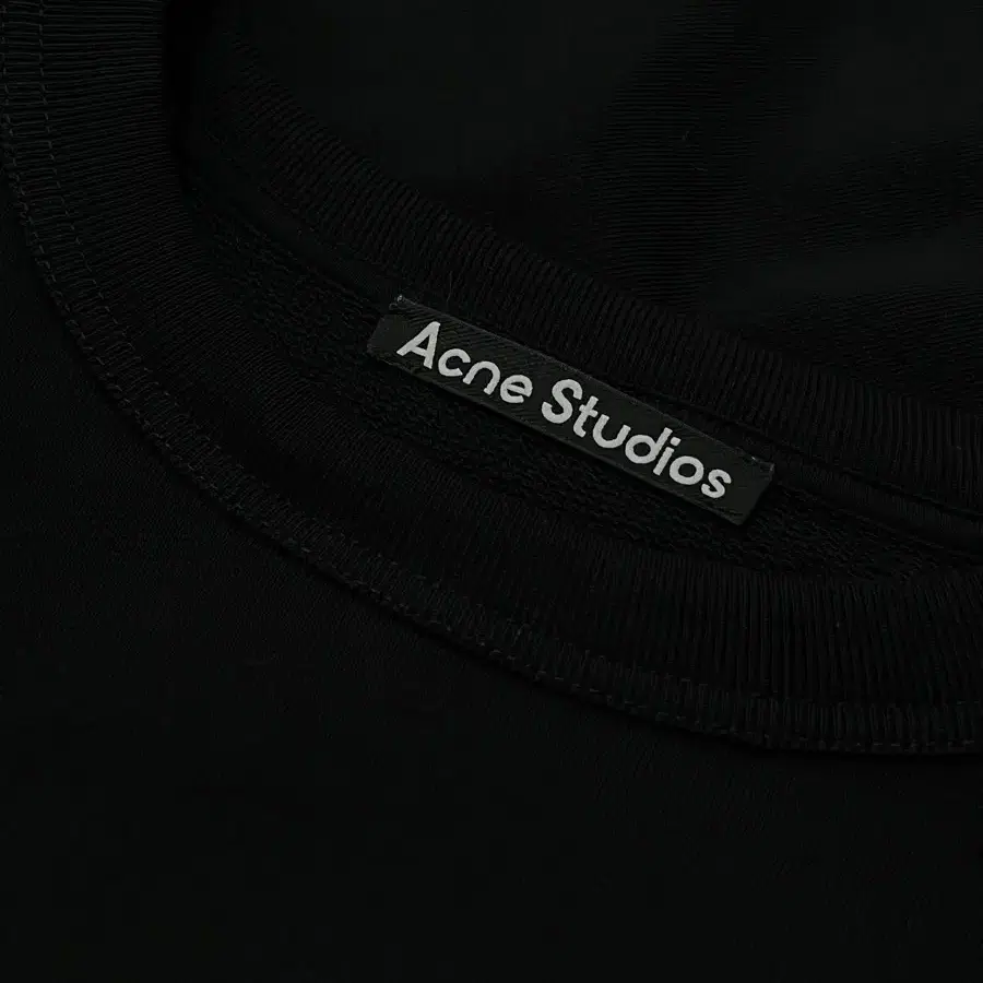 ACNE STUDIO 아크네스튜디오 스웻셔츠