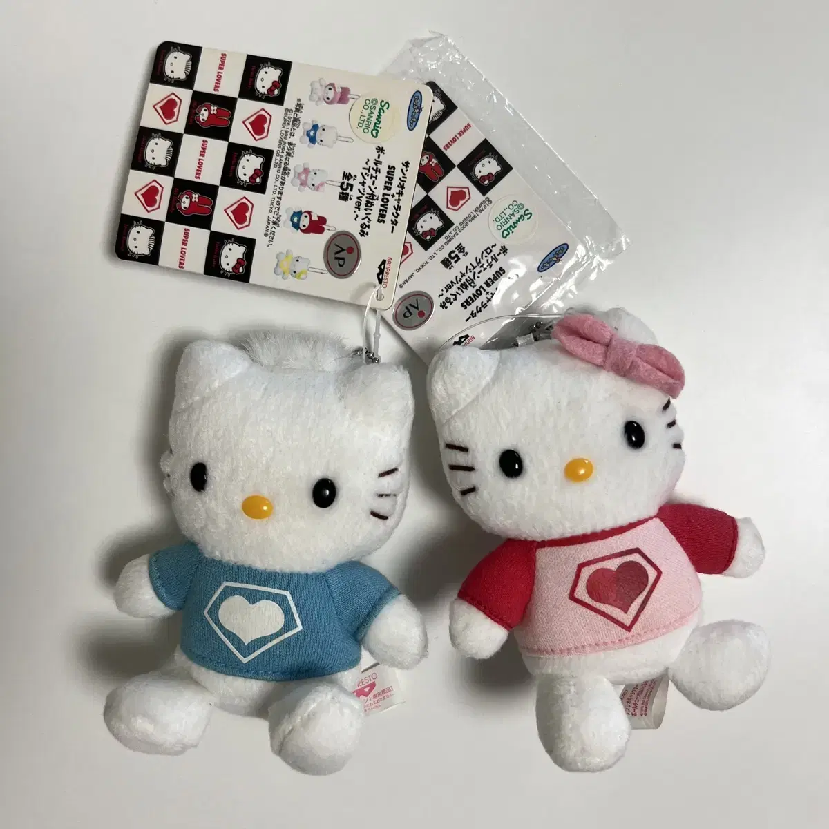 Discounted price!))Classic kitty Hello Kitty danielle heart doll keyring set