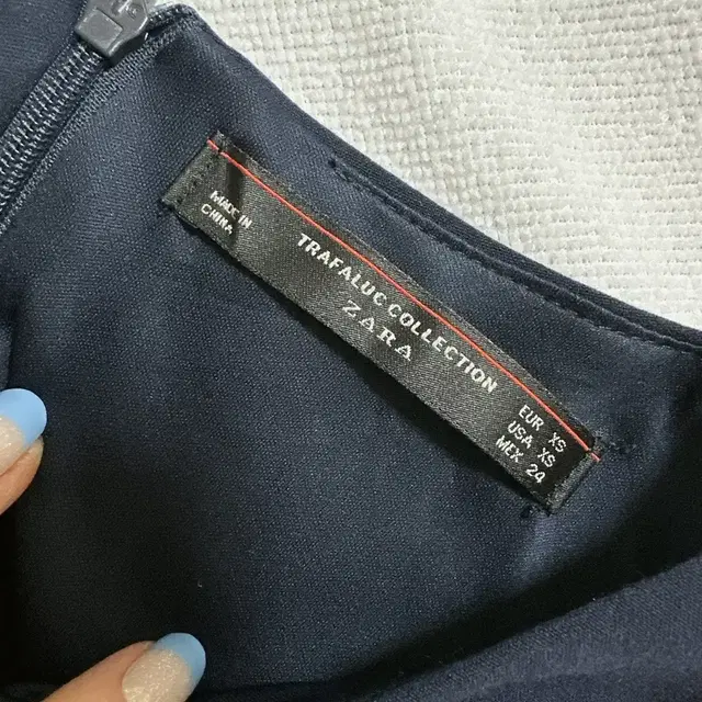 Zara 네이비 플레어 스커트 XS~S (소재좋음,주머니O,핏진짜 이쁨)