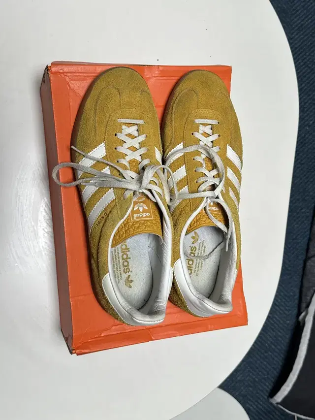 (W) Adidas Gazelle Indoor Orange Peel Cl